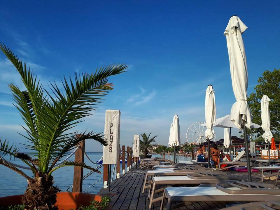 Sosto Apartman Siofok Bagian luar foto